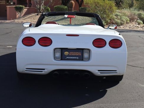 Used 1998 Chevrolet Corvette w/ Performance Handling Pkg image 5