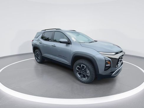 New 2026 Chevrolet Equinox ACTIV image 2