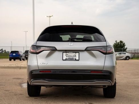 Used 2024 Honda HR-V EX-L image 6