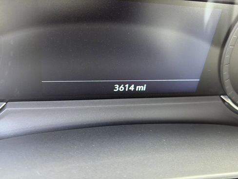 New 2025 Cadillac XT6 Luxury image 27