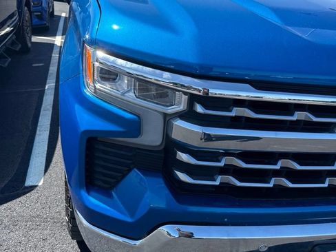 Used 2022 Chevrolet Silverado 1500 LTZ w/ LTZ Premium Package AWD/4WD image 3