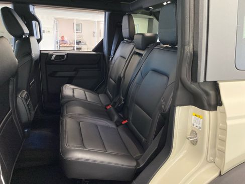 New 2026 Ford Bronco Outer Banks w/ Sasquatch Package AWD/4WD image 41