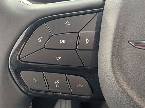 Used 2018 Chrysler Pacifica Touring Plus w/ S Appearance Package image 15