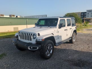 Used 2019 Jeep Wrangler Unlimited Sahara AWD/4WD video 1