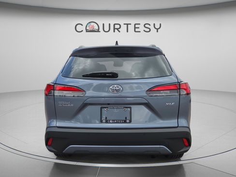 Certified 2026 Toyota Corolla Cross XLE w/ Convenience Package FWD image 4