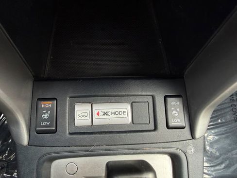 Used 2016 Subaru Forester 2.5i Limited image 10