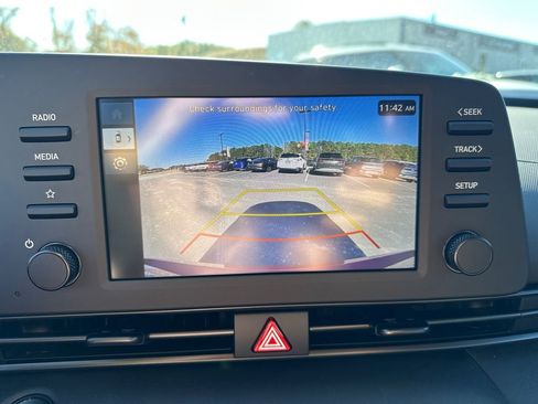 New 2025 Hyundai Elantra Sport image 28