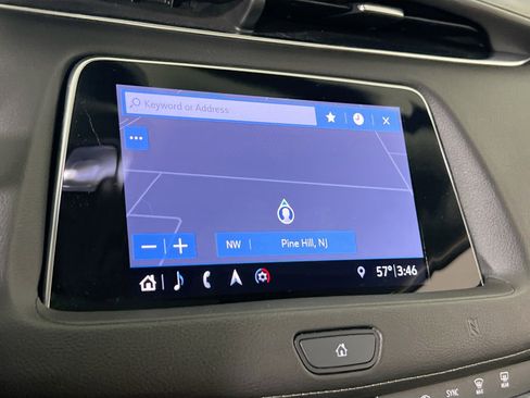 Used 2019 Cadillac XT4 Luxury w/ Cold Weather Package AWD/4WD image 13