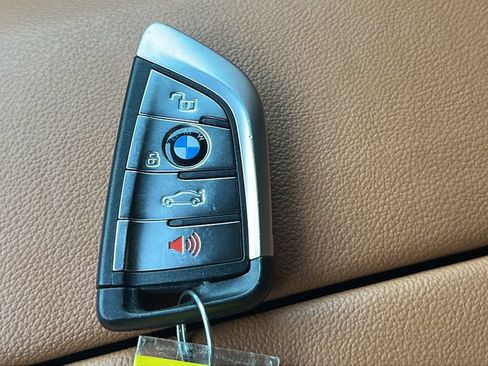 Used 2022 BMW X5 sDrive40i w/ Premium Package RWD image 29