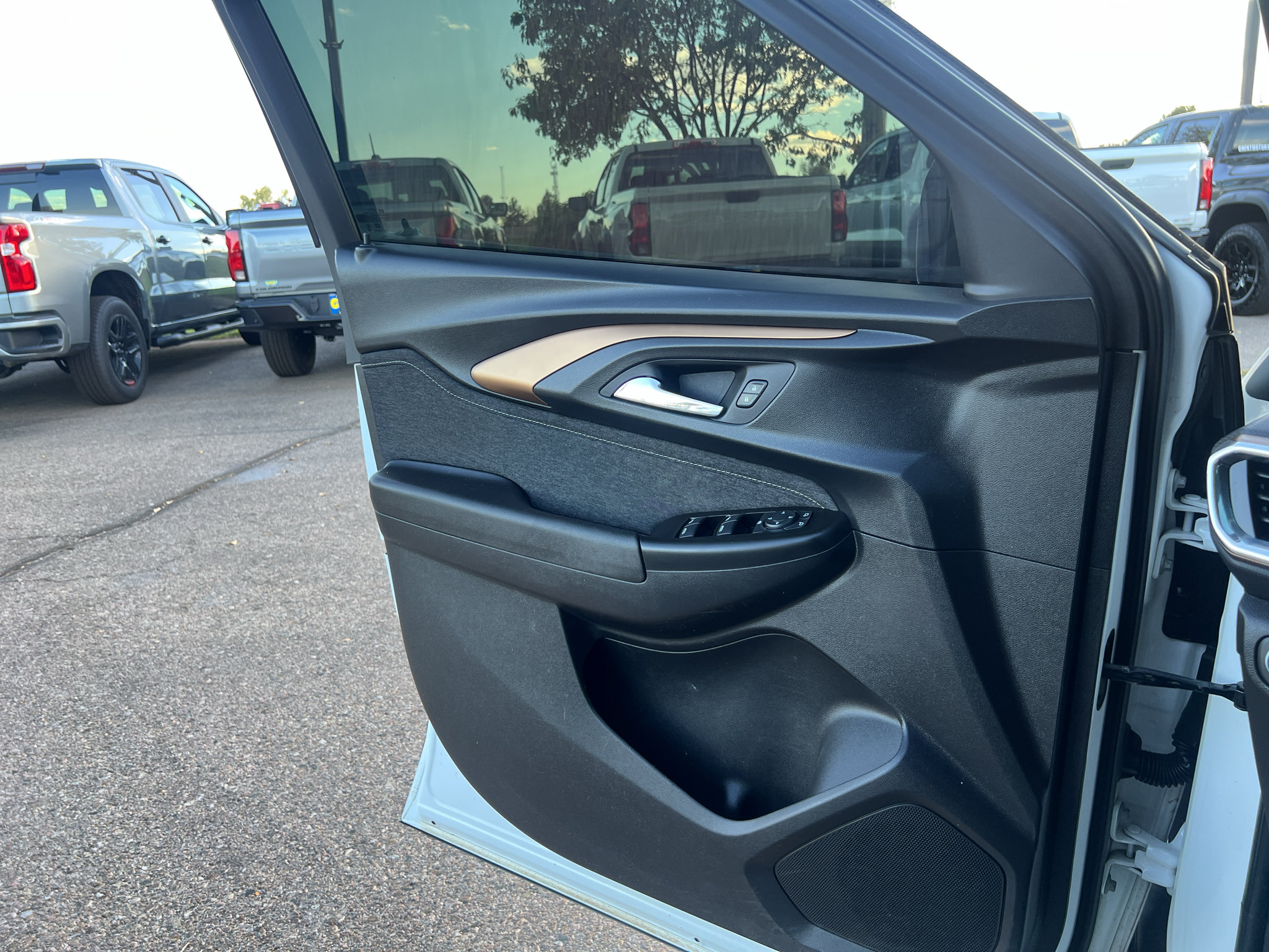 Used 2023 Chevrolet TrailBlazer ACTIV w/ Convenience Package FWD image 21