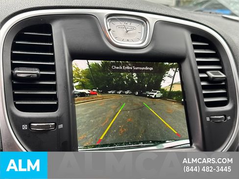 Used 2021 Chrysler 300 Touring L image 33