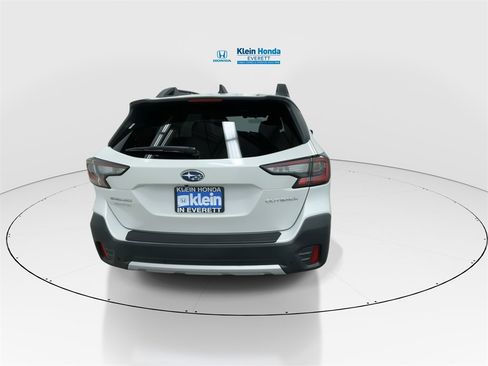 Used 2020 Subaru Outback Limited w/ Popular Package #2 image 9