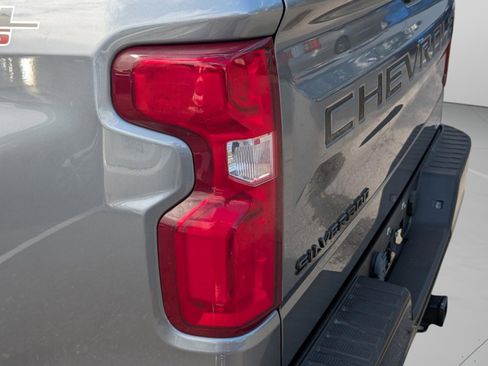 Used 2020 Chevrolet Silverado 1500 LT Trail Boss image 37