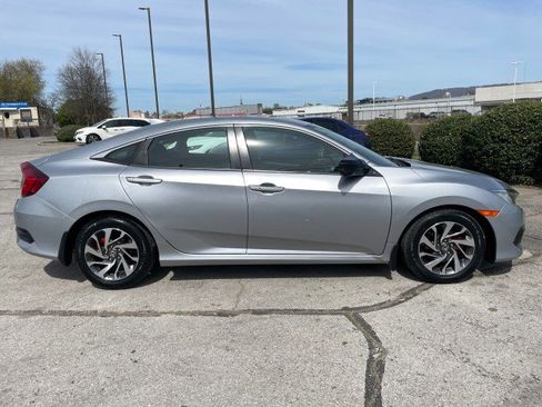 Used 2017 Honda Civic EX image 6