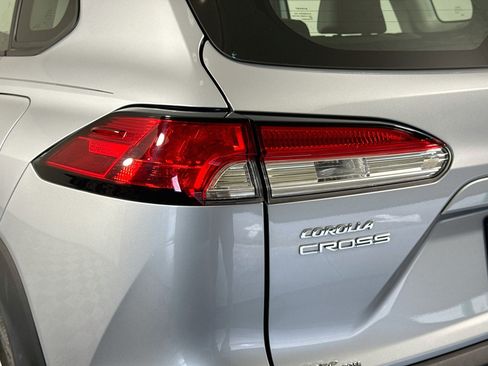 Used 2024 Toyota Corolla Cross L FWD image 35