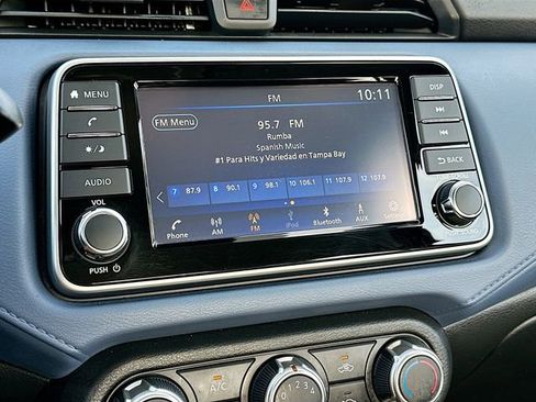 Used 2023 Nissan Versa SV image 13