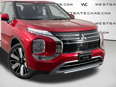 Used 2025 Mitsubishi Outlander AWD image 50
