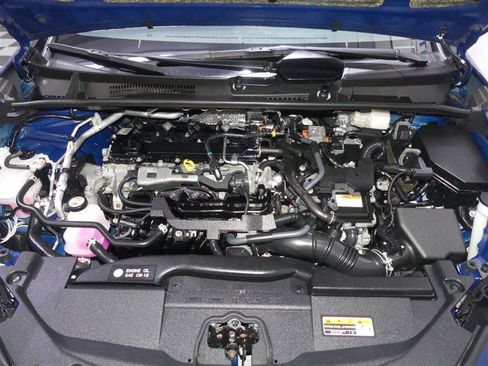 Used 2023 Toyota Prius LE image 12