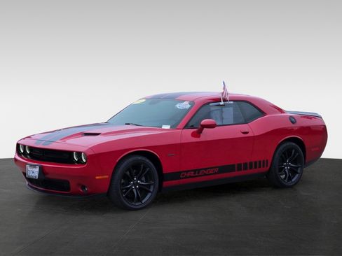Used 2016 Dodge Challenger R/T Plus image 8