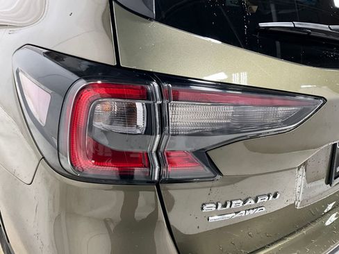 Used 2023 Subaru Outback Touring XT AWD/4WD image 27
