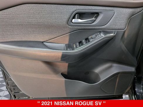 Used 2021 Nissan Rogue SV AWD/4WD image 14
