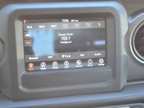 Used 2022 Jeep Wrangler Unlimited Sport image 32