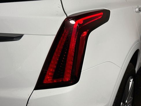 Used 2024 Cadillac XT5 Premium Luxury FWD image 34