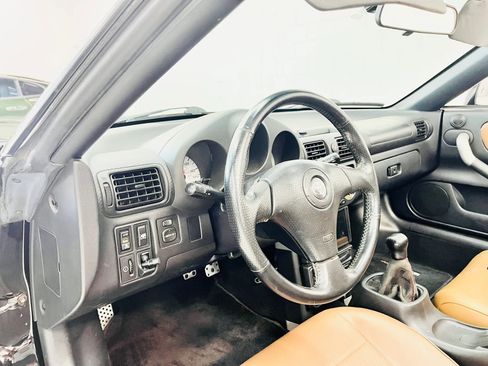 Used 2002 Toyota MR2 image 19