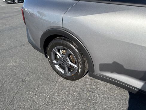 Used 2025 Kia K4 LXS image 21