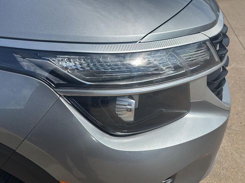 Used 2026 Kia Seltos LX AWD/4WD image 9
