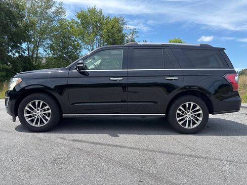 Used 2018 Ford Expedition Limited RWD image 2