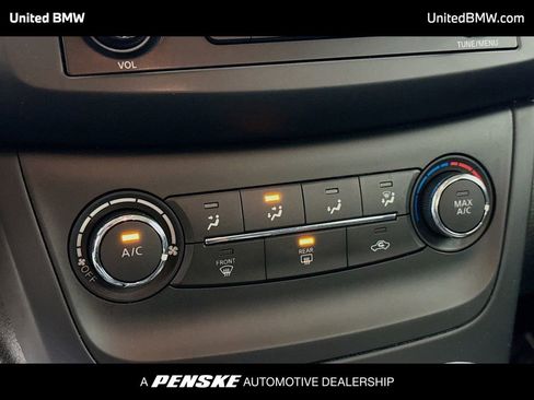 Used 2017 Nissan Sentra S image 9