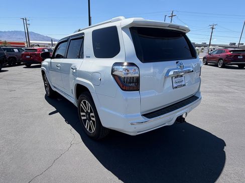 Used 2015 Toyota 4Runner Limited AWD/4WD image 5