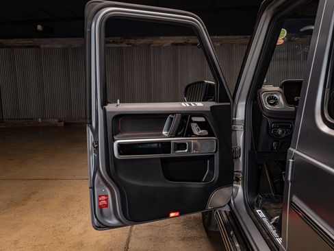 Used 2022 Mercedes-Benz G 550 image 24