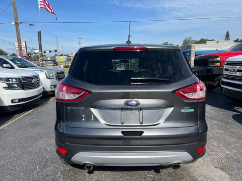 Used 2015 Ford Escape SE FWD image 5