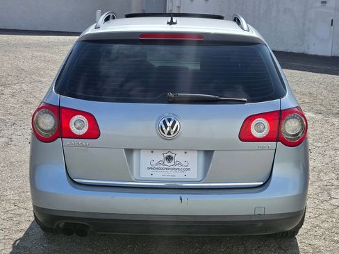 Used 2007 Volkswagen Passat 2.0T FWD image 13
