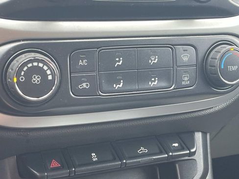 Used 2018 Chevrolet Colorado LT w/ Redline Special Edition image 18