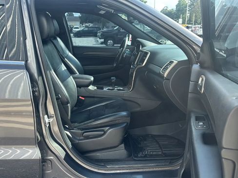 Used 2015 Jeep Grand Cherokee Altitude AWD/4WD image 16