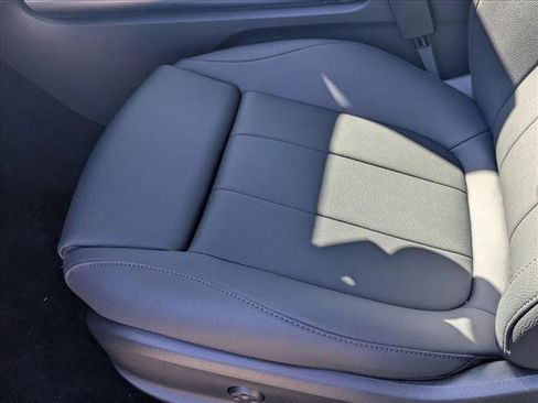 New 2026 Mercedes-Benz GLA 250 image 4