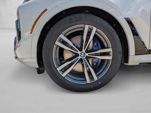 New 2027 BMW X7 xDrive40i w/ M Sport Package AWD/4WD image 10
