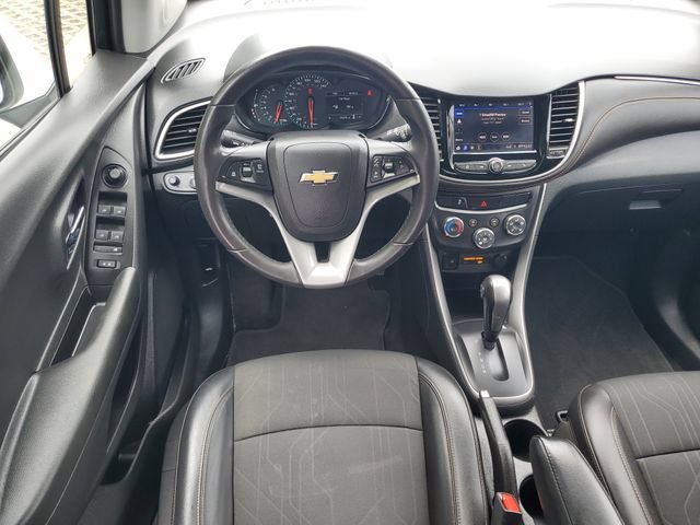 Used 2022 Chevrolet Trax LT w/ Driver Confidence Package AWD/4WD image 13