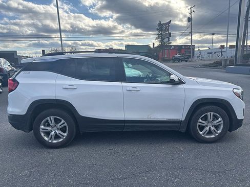 Used 2019 GMC Terrain SLE w/ Driver Convenience Package image 6