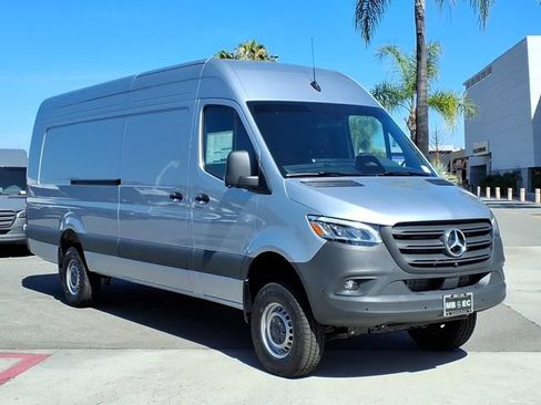 New 2026 Mercedes-Benz Sprinter 2500 image 18