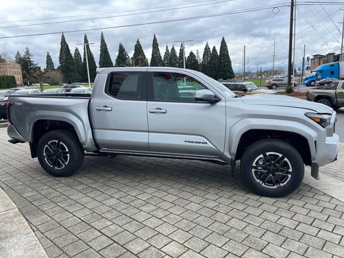New 2026 Toyota Tacoma TRD Sport AWD/4WD image 6