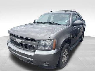 Used 2007 Chevrolet Avalanche LT w/ LT Preferred Equipment Group AWD/4WD 360° Tour