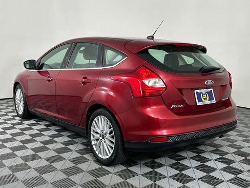 Used 2013 Ford Focus Titanium FWD image 8