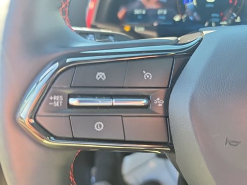 Used 2025 Chevrolet Equinox RS w/ Safety and Technology Package FWD image 16