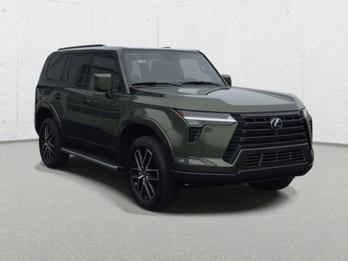 Used 2024 Lexus GX 550 w/ Cold Area Package image 3