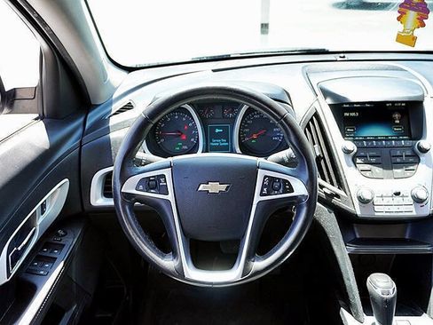 Used 2017 Chevrolet Equinox LT w/ Convenience Package image 20