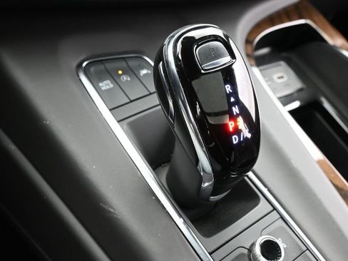 Used 2024 Cadillac Escalade ESV Premium Luxury Platinum AWD/4WD image 28